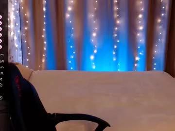 Freechat elovinora on Chaturbate