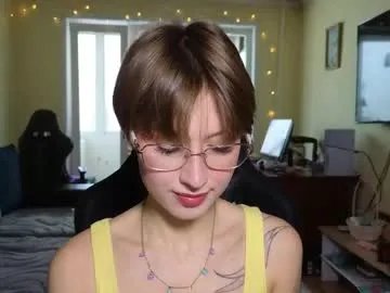elsaangel — GOAL: show my sexy curves [272 tokens remaining] Thank youu *kiss* #german #glasses #lovense #tattoos #shorthair