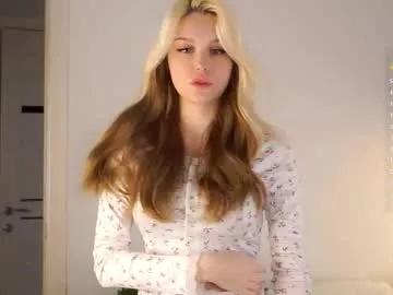 Freechat emmiemurray on Chaturbate