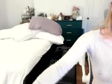 Freechat eve003300 on Chaturbate