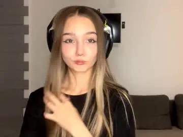 glennbloebaum — G: bite my lips close to cam  Hi guys! I'm here #new  my name is Catalina, I'm #18 #shy #teen #young  [13 tokens remaining]