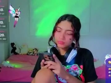 helia_n_amy on Chaturbate