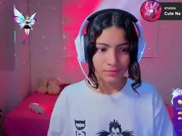 helia_n_amy on Chaturbate