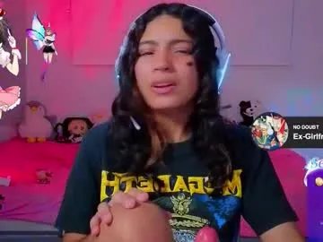 helia_n_amy on Chaturbate