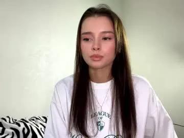 hoaarisa — Goal: Air Kiss I'm Sofia your Welcome! I'm new here!   #new #shy #skinny #teen #18 [23 tokens remaining]