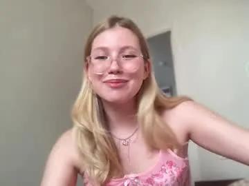 Freechat horney_audrey on Chaturbate