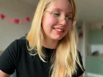 Freechat horney_audrey on Chaturbate