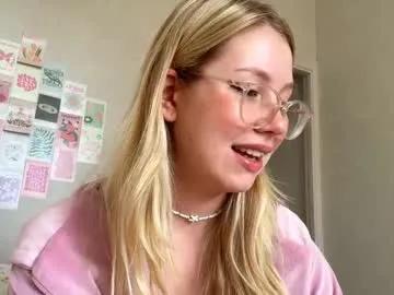Freechat horney_audrey on Chaturbate
