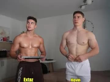 Freechat horny_goats on Chaturbate