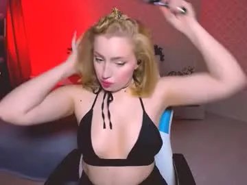 jenny__luv — Spidey girl wants some attention^^ // GOAL: rub my panties // Epic goal completed! Thanks to all tippers! #bigass #mistress #JOI #sph #findom