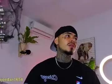jordansmiith_ — GOAL: Show oil in Body  [110 tokens remaining]  Tell me what you have in mind for today  Lovense is ON - Make me cum  #feet #bbc #straight #latino #lovense