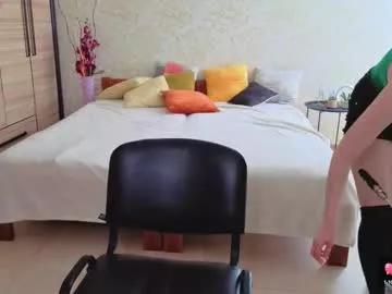 Away julissweet on Chaturbate