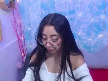 Freechat kalilowe_ on Chaturbate