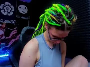 Freechat kiki_krash on Chaturbate