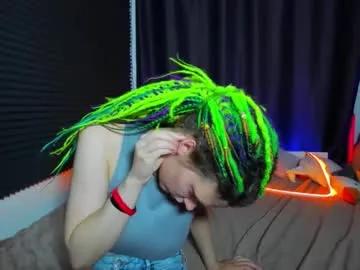 Freechat kiki_krash on Chaturbate