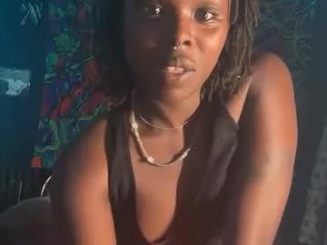 Freechat kinkycoupleinteracial on Chaturbate