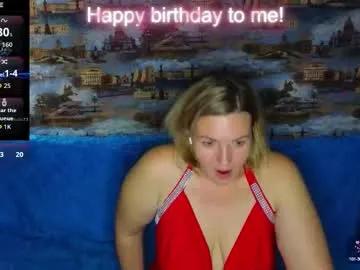 Freechat ladylucky_ on Chaturbate