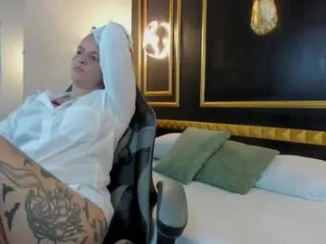 laia_hatman — Suck your cock #latina #blonde #bigass #milf #skinny [103 tokens remaining]