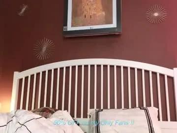 laurenbrite — Make me Scream!  #Makemecum over and over again with #LUSH    Interactive Toy that vibrates with your Tips #Lovense #makemecum #cum #hairy #bigboobs #naughty #alien