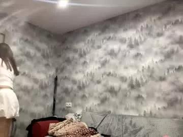 Freechat laurenjungling on Chaturbate