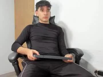 Freechat leo_jones389 on Chaturbate