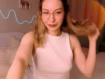Freechat lilosims on Chaturbate