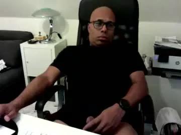 Freechat little_buddha on Chaturbate