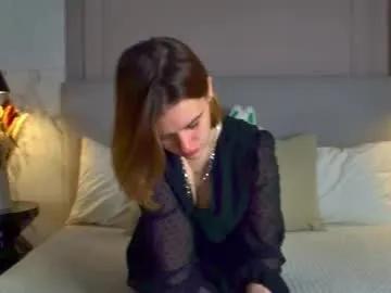 Freechat lorapuffs on Chaturbate