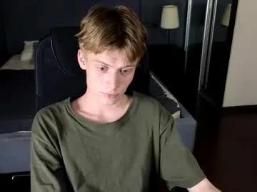 Freechat louie_evans on Chaturbate