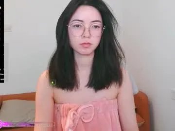 luckrose on Chaturbate
