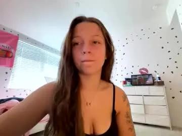 luvkendal — Top Off #teen #18 #bigass #bigboobs #natural [113 tokens remaining]