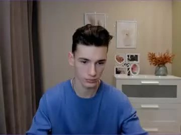 Freechat max_foks on Chaturbate