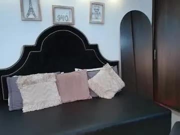 Freechat maxxicruz on Chaturbate