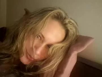 Freechat miasiren on Chaturbate