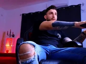 Group mightyaaron on Chaturbate