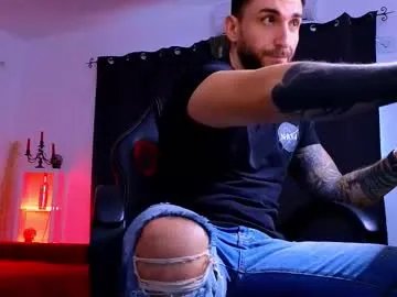 Group mightyaaron on Chaturbate