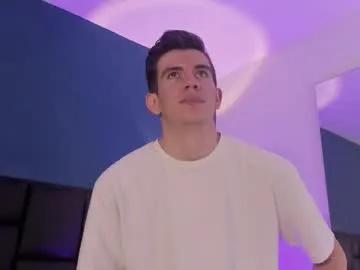 Freechat mikaelslow on Chaturbate