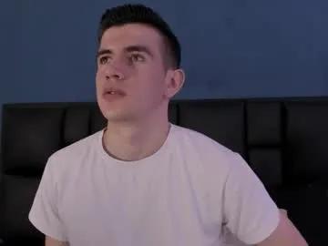 Freechat mikaelslow on Chaturbate