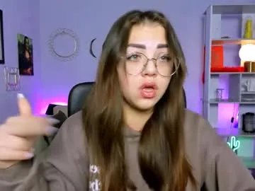 milki_wey — 'CrazyTicket': Hidden Cam show has ended.  Type /cmds to see all commands.