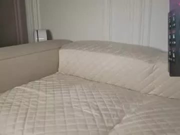 minimollyq on Chaturbate