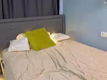 Freechat mireillelablue on Chaturbate