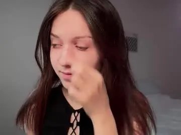 monnymoonn on Chaturbate