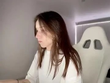 monnymoonn on Chaturbate