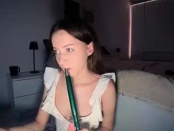 monnymoonn on Chaturbate