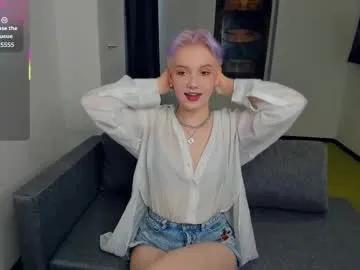 Freechat nakishacroshaw on Chaturbate