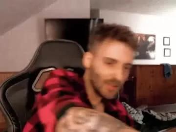 naughtynortherners on Chaturbate