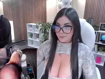 Private naugthyelli on Chaturbate
