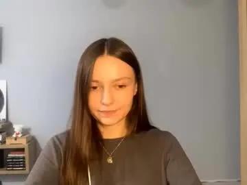 next_fantasy_bb — GOAL: To show you my shoulder a little  [77 tokens remaining] Welcome to my room! #shy #teen #cute #nonude #new