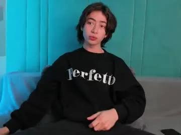 Freechat nickierainer on Chaturbate