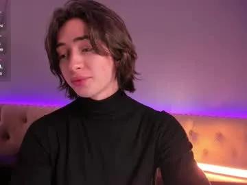 Freechat nickierainer on Chaturbate